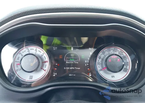 2018 Dodge Challenger 392 Hemi Scat Pack Shaker z USA, uszkodzony, nr VIN 2C3CDZFJ8JH331190